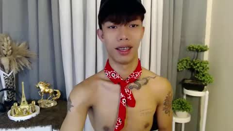 Snapshot of jersthebigasscockxxx chatting on May 10, 12:05 am jersthebigasscockxxx online show from May 10, 12:05 am
