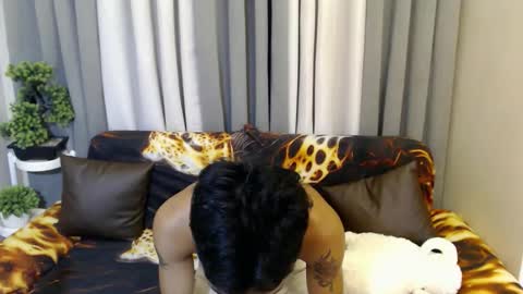 Snapshot of jersthebigasscockxxx chatting on May 15, 11:01 pm jersthebigasscockxxx online show from May 15, 11:01 pm
