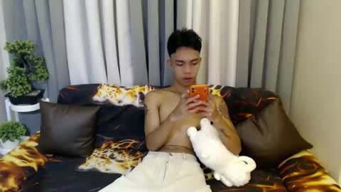 Snapshot of jersthebigasscockxxx chatting on May 15, 11:23 pm jersthebigasscockxxx online show from May 15, 11:23 pm