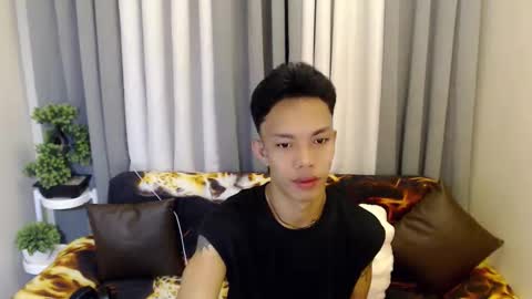 Snapshot of jersthebigasscockxxx chatting on May 17, 1:03 am jersthebigasscockxxx online show from May 17, 1:03 am