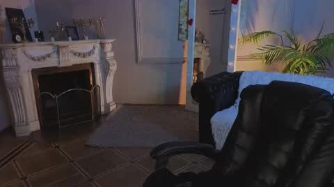 jes_solar online show from March 27, 9:47 pm