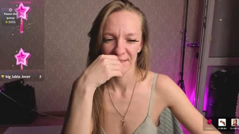 Snapshot of jesica_moon_peachyy chatting on April 3, 5:33 pm jesica_moon_peachyy online show from April 3, 5:33 pm