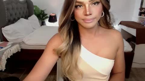 Snapshot of jesie_hot69 chatting on January 21, 1:00 pm jesie_hot69 online show from January 21, 1:00 pm