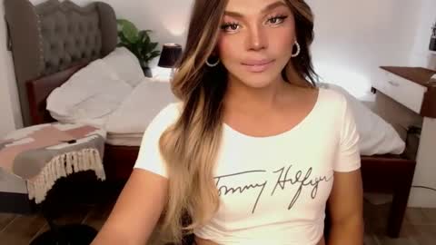 Snapshot of jesie_hot69 chatting on January 24, 9:39 am jesie_hot69 online show from January 24, 9:39 am