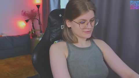 Snapshot of jess0e9 chatting on May 3, 1:28 pm JessieVibes online show from May 3, 1:28 pm