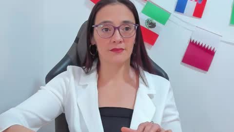 Snapshot of jess1ca_herrera chatting on June 23, 9:46 pm jessica herreraToday I will be your devil and you my victim online show from June 23, 9:46 pm