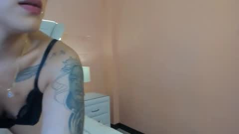 J E S S online show from January 15, 8:01 pm