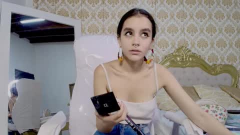 jessb_ online show from September 11, 6:30 pm