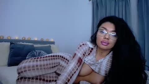 Snapshot of jessebella chatting on February 13, 12:35 am jesse online show from February 13, 12:35 am