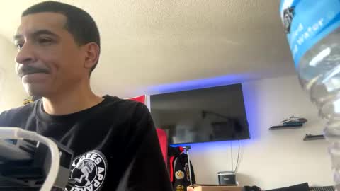 Hungjessy online show from January 7, 6:03 pm