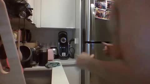 Hungjessy online show from March 15, 7:14 am