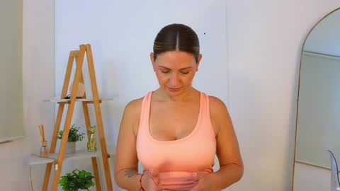 bella  adams online show from May 21, 1:18 pm