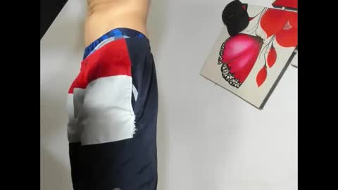 jesshot_bigcock online show from April 27, 1:31 pm