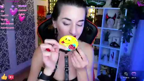 Snapshot of jessica_alford chatting on July 23, 2:31 am Jessica online show from July 23, 2:31 am