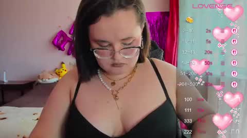 Snapshot of jessica_joy_ chatting on June 4, 6:52 am Natalia online show from June 4, 6:52 am