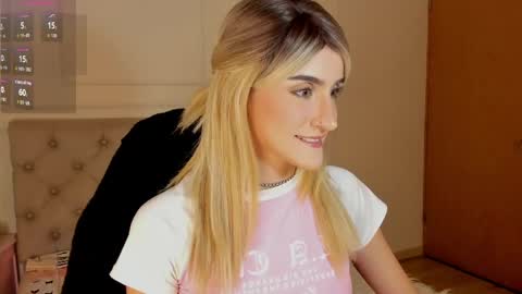 Snapshot of jessica_lisbon chatting on May 21, 7:21 pm Jessica online show from May 21, 7:21 pm