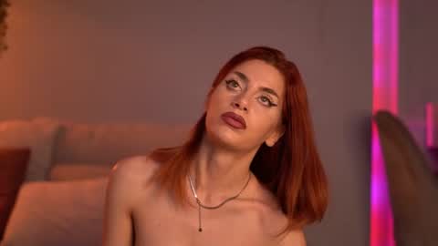 Snapshot of jessica_rabyt chatting on July 6, 6:32 pm JessicaRabbit online show from July 6, 6:32 pm