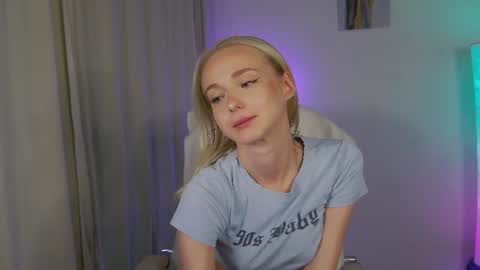Snapshot of jessica_rays chatting on July 17, 5:03 am Jessica online show from July 17, 5:03 am