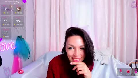 Snapshot of jessica_tiny chatting on July 18, 1:43 am Jessica online show from July 18, 1:43 am