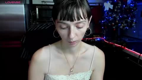 jessicaforris online show from December 10, 10:28 am