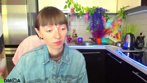 jessicaforris online show from April 13, 7:03 am