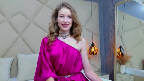 Snapshot of jessicagibson chatting on January 19, 1:20 am Jessica online show from January 19, 1:20 am