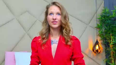 Snapshot of jessicagibson chatting on June 29, 8:09 pm Jessica online show from June 29, 8:09 pm