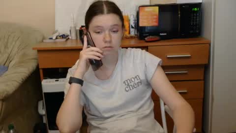 Snapshot of jessicaholland1 chatting on July 14, 5:40 pm jessicaholland1 online show from July 14, 5:40 pm