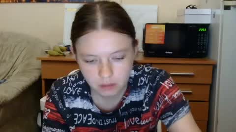 Snapshot of jessicaholland1 chatting on July 20, 6:54 pm jessicaholland1 online show from July 20, 6:54 pm