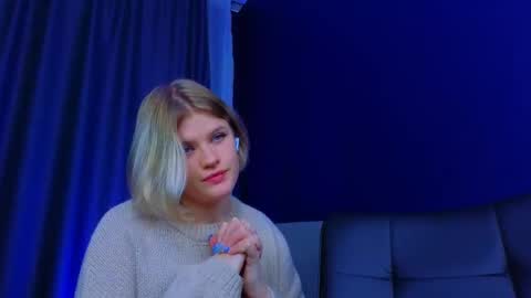 jessicaoconnor online show from December 7, 4:25 pm