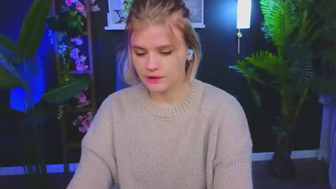 jessicaoconnor online show from December 8, 12:41 pm