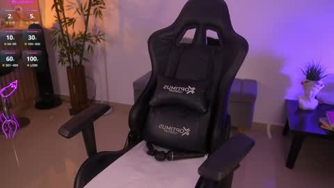  Jessica Pratt  IG jessicaxpratt online show from March 30, 1:34 pm