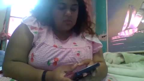 Snapshot of jessicarabbits4 chatting on May 24, 8:47 pm dovedianna online show from May 24, 8:47 pm