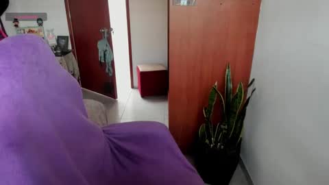 jessicarobbit online show from February 13, 12:43 pm