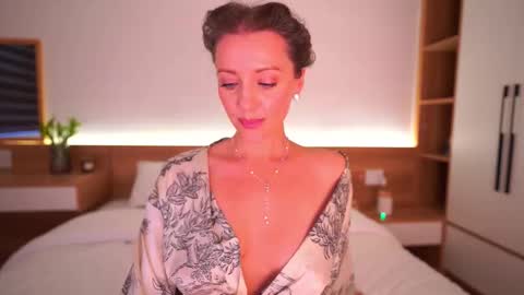 Jessica online show from September 20, 9:21 am