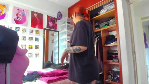 Snapshot of jessie_williams_01 chatting on May 19, 6:47 pm Your Sweet Angel online show from May 19, 6:47 pm