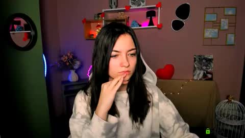 Snapshot of jessika_moon_ chatting on February 12, 8:20 am Jessi online show from February 12, 8:20 am