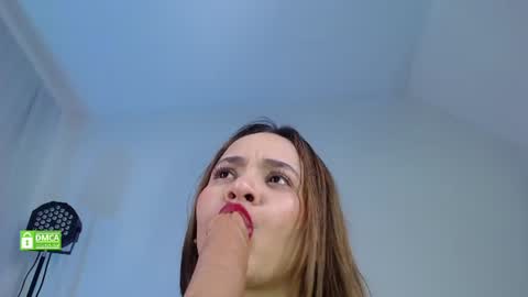 Snapshot of jessiwet chatting on June 28, 7:09 pm jessiwet online show from June 28, 7:09 pm