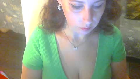 Snapshot of jessjess4you chatting on May 28, 2:53 am jessjess4you online show from May 28, 2:53 am