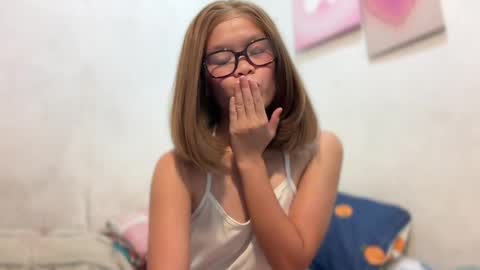 Jessy online show from May 23, 10:52 am