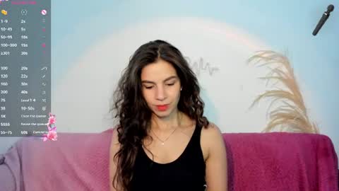Snapshot of jessye_golden chatting on June 14, 7:49 pm jessye_golden online show from June 14, 7:49 pm