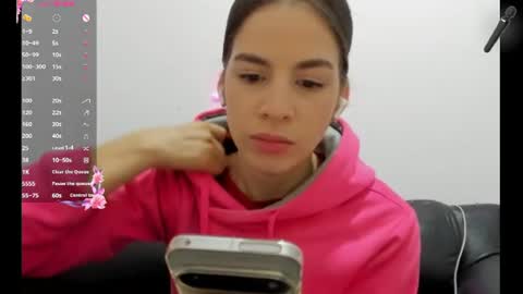 Snapshot of jessye_golden chatting on July 23, 2:37 pm jessye_golden online show from July 23, 2:37 pm