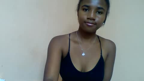 Snapshot of jessyh01 chatting on June 7, 2:32 pm jessyh01 online show from June 7, 2:32 pm