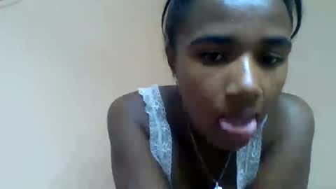 Snapshot of jessyh01 chatting on June 9, 1:39 am jessyh01 online show from June 9, 1:39 am