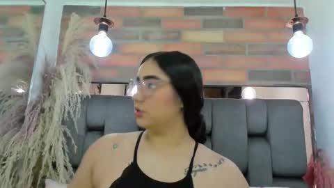Snapshot of jessyjcortes chatting on April 18, 6:17 am JESSY CORTES online show from April 18, 6:17 am