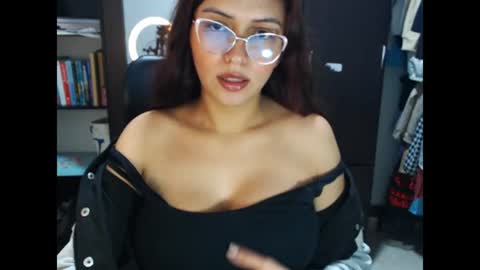 Snapshot of jessyllyn chatting on July 23, 8:29 pm Jessy online show from July 23, 8:29 pm