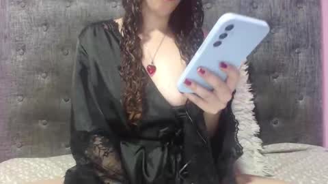 Snapshot of jessymoon00 chatting on May 24, 4:23 pm jessy online show from May 24, 4:23 pm