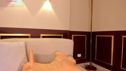 Snapshot of jessymorgan_ chatting on February 3, 6:40 am Jessy Morgan online show from February 3, 6:40 am