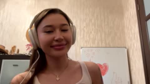 Lynn online show from October 20, 8:26 am