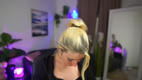 Jet online show from April 23, 8:11 pm